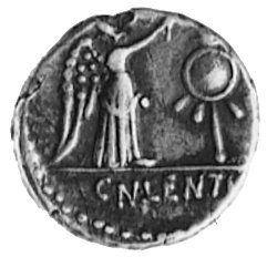 Cn. Lentulus Clodianus (88 p.n.e.), quinar, Aw: Głowa Jupitera w prawo, Rw: Victoria wieńcząca trophaion
