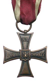 Krzyż Walecznych 1920 (bez daty), numer 2806, ciemny brąz, 44 x 44 mm, wstążka ze szpilą (zawieszk..