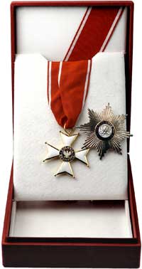 Order Odrodzenia Polski 1944, Krzyż Komandorski z Gwiazdą, (II klasa), tombak srebrzony, emalia bi..