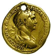 Trajan 98-117, aureus, Aw: Popiersie cesarza w prawo, Rw: Stojący Senat i Geniusz Rzymian przy sto..