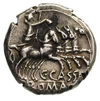 C. Cassius Longinus 126 pne, denar, Rzym, Aw: Głowa Romy w hełmie w prawo, za głową X i urna wotyw..
