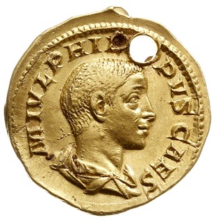 Filip II Arab 244-247, aureus, Aw: Popiersie w prawo, M IVL PHILIPPVS CAES, Rw: Cesarz z włócznią i globem w lewo, PRINCIPI IVVENT, złoto 4.53 g, RIC 218, Cohen 46, Calico 3275, rzadki, ładnie zachowany, ale dziura z epoki