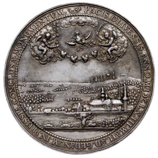 medal autorstwa J. Höhna. na Pokój w Oliwie 1660 r, Aw: Klasztor Oliwski na tle rozległej panoramy, powyżej dwa anioły w obłokach trzymają cztery połączone serca i gołąbek z gałązką oliwną, w otoku napis PACIS. OLIVENSIS.ANNO.MI CLX.III.MAII.AD.GEDANUM.IN.PRUSSIA.CONCLUSAE. MONUMENTUM, Rw: Pod drzewem oliwnym klęcząca osoba, w tle widok Gdańska jego okolic oraz morza i statków, w otoku napis PECTORA QUO REGNUM COEUNT QUO VULNERA SECLI, EN FELIX OLEUM PACIS OLIVA DEDIT., srebro 74 mm, 101.43 g, H-Cz. 2149 (R3), Racz. 147, efektowny i rzadki medal autorstwa wyśmienitego medaliera, naprawiany - uszkodzone tło