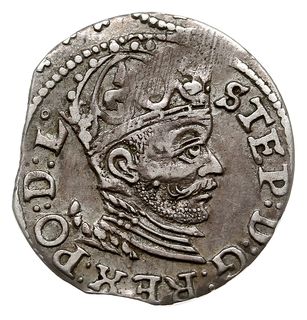 trojak 1585, Ryga, odmiana z małą głową króla, Iger R.85.1.n (R3), Gerbaszewski 5, bardzo rzadki wariant z napisem CIVIT, moneta tylko raz pojawiła się na 24 aukcji WCN i trafiła do zbioru T. Igera, mennicze uszkodzenie stempla, patyna