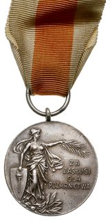 Srebrny Medal za Zasługi dla Pożarnictwa, na stronie odwrotnej numer 166, biały metal srebrzony 32 mm, wstążka