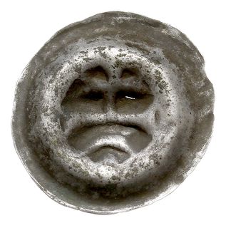 brakteat guziczkowy, XIII/XIV w., Pole podzielone masywną belką, na niej krzyż kawalerski, pod nią łuk lub półksiężyc, w łuku kulka