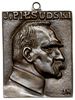 Józef Piłsudski -plakieta autorstwa Jana Raszki 1930, Popiersie marszałka w prawo, u góry napis J...