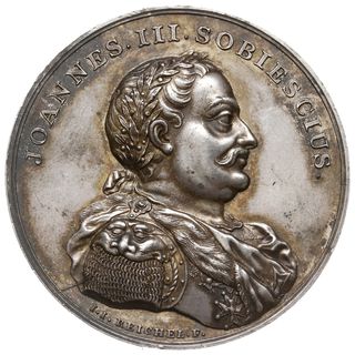 Jan III Sobieski - medal z pocztu królewskiego autorstwa J. J. Reichla po 1792 r., Aw: Popiersie Jana III w zbroi i wieńcu laurowym na głowie w prawo, napis JOANNES III SOBIESCIUS, Rw: Napis poziomy ELECTUS / A.D. 1674.., srebro 42.75 g, 45 mm, H-Cz. 3437 (R3), Racz. 615, patyna, wyśmienicie zachowany