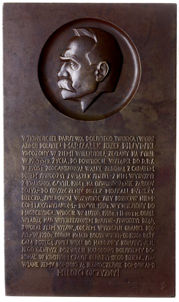 plakieta z 1931 r. autorstwa Józefa Aumillera, wykonana Mennicy Warszawskiej dla uczczenia Józefa Piłsudskiego