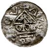denar 989-996, mincerz Vilja; Krzyż z kółkiem i dwiema kulkami w kątach / Dach kaplicy, pod nim VV..