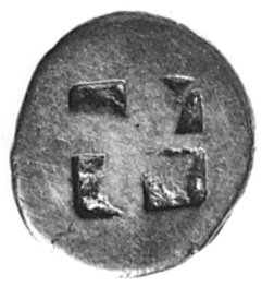 drachma, Aw: Klęczący nagi Satyr trzyma w ramionach broniącą się nimfę, obie postacie mają długie włosy,Rw: Wklęsły czterodzielny kwadrat, Sear 1748, 3,60 g.