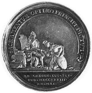 medal sygnowany HAESLING.F. (Daniel Haesling- medalier z Hamburga) wybity z okazji przysięgi składnej przezlenników nowemu królowi i elektorowi, Aw: Głowa króla Augusta III i napis wokoło, Rw: Król na tronie, przed nimklęcząca postać, w otoku i w odcinku napis i data, H-Cz.5982 R. srebro 33.5 mm, 14.47 g., ładna patyna