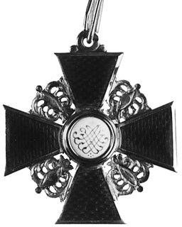 krzyż Orderu Św. Anny (IV klasa) lata 80-te XIX w., złoto (punca na uszku i ĘO na ramieniu pod emalią), emaliaczerwona, biała, niebieska i różowa, 34.5 x 34.5 mm, bez wstążki, ślady lutowania na ramieniu
