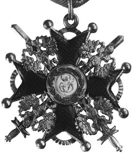 krzyż Orderu Św. Stanisława (III klasa z mieczami) lata 80-te XIX w., złocony (punce K i ĘO na ramieniu), emaliaczerwona, zielona i biała, 39.8 x 39.8 mm, drobne pęknięcia i ubytki emalii