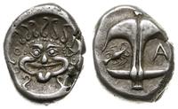 drachma V-IV w. pne, Aw: Mała głowa Gorgony na w