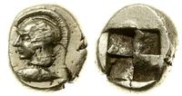 hekte ok 550-500 pne, Aw: Głowa Ateny w hełmie w