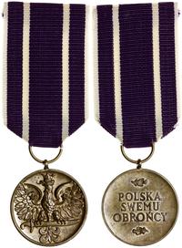 Medal Wojska od 1945, Orzeł stojący na tasaku, n
