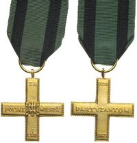Krzyż Partyzancki, tombak złocony 38 x 38 mm, ws