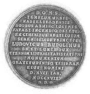 medal wybity w 1717 r. z okazji odnowienia zniszczonego kościoła przez księcia Ludwika Rudolfa, Aw: Alegoria walki Dobra ze Złem, Rw: Napis w szesnastu poziomych wierszach, srebro 27 mm, 7,22 g.