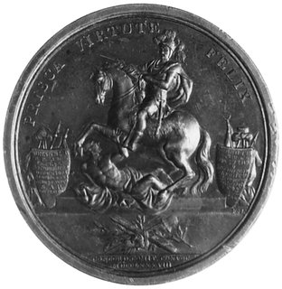 medal sygnowany FL (Friedrich Loos- medalier berliński) wybity w 1789 r. ofiarowany królowi przez posła pruskiegoLuchesiniego dla upamiętnienia sejmu, który uchwalił powołanie 100- tysięcznej armii i wystawienia pomnikaw Łazienkach z okazji setnej rocznicy śmierci Jana III Sobieskiego, Aw: Pomnik króla Jana III i wokół napis: PRISCAVIRTUTE FELIX, w odcinku: CONCORD..., Rw: Kobieta symbolizująca Polskę na tle akcesoriów wojennych i napiswokół: PROPRIO MARTE TUTA, w odcinku: AUCTO... H-Cz.3309, brąz 51.5 mm, 56.32 g.
