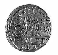 trojak 1585, Ryga, j.w., Gum. 814, Kurp. 451 R, odmiana z lilijkami nad datą.