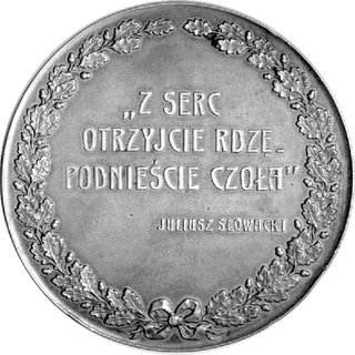 medal wybity w 1909 r w setną rocznicę śmierci Juliusza Słowackiego autorstwa Jana Raszki, Aw: Popiersie w lewo i napis: 1809 JULIUSZ SŁOWACKI +1849, u dołu data 1909, Rw: Napis poziomy: Z SERC OTRZYJCIE RDZE POD- NIEŚCIE CZOŁA-JULIUSZ SŁOWACKI, wokół wieniec dębowy, Strzałk. 144 R, brąz 50 mm, patyna