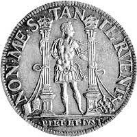 medal niedatowany XVII wiek (?), Aw: Dwie kobiety trzymające ukoronowany herb Francji i napis PIET..