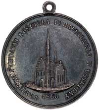 medal wybity na pamiątkę fundacji kościoła parafialnego w Ustrobnej w 1860 r., Aw: Kościół neogoty..