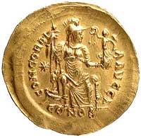solidus, Aw: Popiersie cesarza w zbroi z włócznią i tarczą na wprost, napis w otoku DN THEODOSIVS ..