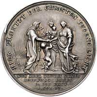 medal religijny XVIII w., Aw: Stojące personifikacje Wiary i Nadziei i Miłości z dwojgiem nagich d..