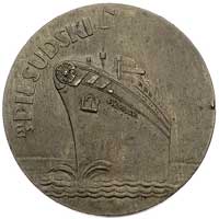 zestaw medali wybitych z okazji pierwszych podróży statku M/S Piłsudski, Aw: Statek na morzu i nap..