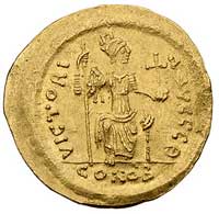 Justyn II 565- 578, solidus, Aw: Popiersie cesarza w zbroi i hełmie na wprost, z lewej Victoria, n..