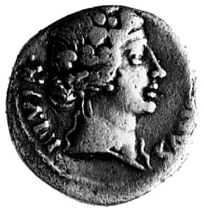 P. Petronius Turpilianus, 18 p.n.e. (czasy Augusta), moneta wybita z okazji zwycięstwa nad Partami, denar, Aw: Głowa Bachusa w prawo, napis ...NVS III VIR, Rw: Klęczący Part ze sztandarem i napis ..VS SIGN RECE CAE..., Sear 485, B.M.C. 4521, R.