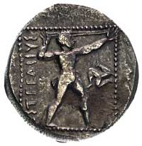 PAMPHILIA-Aspendos, stater 370-33 pne, Aw: Dwaj zapaśnicy, w polu litery, Rw: Procarz w prawo, z p..
