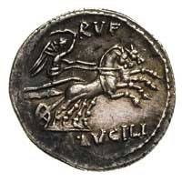 M. Lucilius Rufus 101 pne, denar, Rzym, Aw: Głowa Romy w hełmie w prawo, za głową litery PV, całoś..