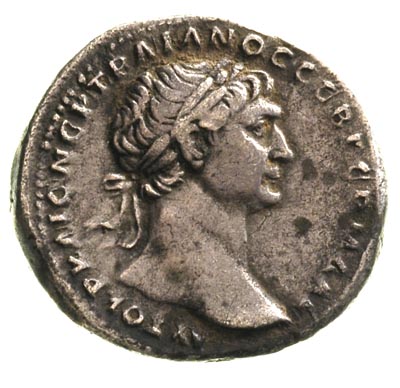 Trajan 98-117, cystofor, Efez lub Pergamon, Aw: Popiersie cesarza w prawo, Rw: Sześć kłosów zboża związanych w pęk, srebro 10.44 g, Sear 3113, patyna