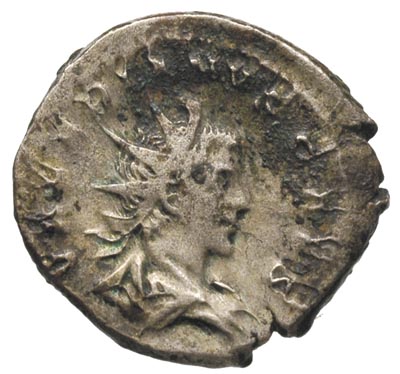 Walerian II 253-255 - jako cezar za Waleriana I, antoninian bilonowy, Lugdunum, Aw: Popiersie cezara w prawo,  Rw: Nagi Jowisz siedzący na kozicy idącej w prawo, RIC 3, patyna