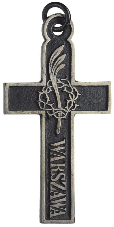 krzyż Żałoby Narodowej, na stronie głównej napis 25 / 27 Lut / PAMIĄTKA / 8 KWIETNIA 1861, na stronie odwrotnej gałązka laurowa w koronie cierniowej i napis WARSZAWA, żelazo 87 x 44 mm, kółko do zawieszania, krzyż odnosi się do manifestacji patriotycznych, które miały miejsce w Warszawie w dniach 25-27 lutego oraz 8 kwietnia 1861 roku
