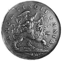 medal zaślubinowy z dorobioną później datą 1618 - Jan Höhn Starszy (1607-1664), Aw: Amor na grzbie..
