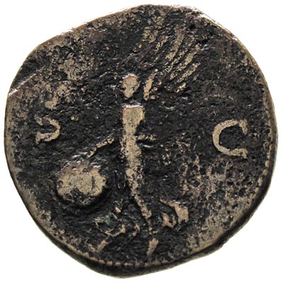 Neron 54-68, as 66, Lyon, Aw: Głowa cesarza w prawo, Rw: Wiktoria krocząca w lewo z tarczą z inskrypcją SPQR, RIC 543, Sear -, zielona patyna