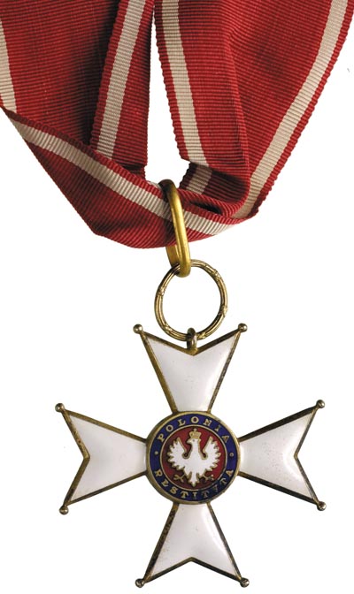Krzyź Komandorski Orderu Odrodzenia Polski (III klasa), mosiądz złocony, emalia 58 x 58 mm, fragment wstążki