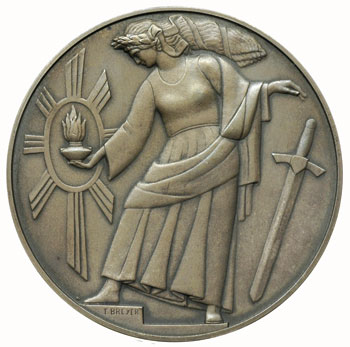 medal na X-lecie Odzyskania Wolności autorstwa T. Breyera 1928 r., Aw: Orzeł z cyfrą X na piersi i napis wokoło, Rw: Polonia z kagankiem w dłoni odrzuca miecz, srebro 82.27 g, 55 mm, na rancie punce, Strzałkowski 598 (R), pudełko Mennicy Państwowej, patyna