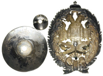 akademicka odznaka Instytutu Geodezyjnego, srebro 36.24 g, 60 x 45 mm, na stronie odwrotnej punce, nakrętką wraz z podkładką również w srebrze (punce), rzadka