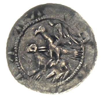 Władysław Wygnaniec 1138-1146, denar, Aw: Rycerz z mieczem nad jeńcem, Rw: Orzeł chwytający zająca, srebro 0.53 g, Str. 43, patyna