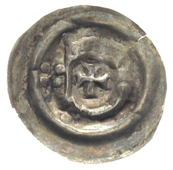 brakteat ok. 1236-1248, Ramię z proporcem, w środku krzyż, po lewej cztery kulki, 0.22 g, BRP Prusy T1.2, rzadki