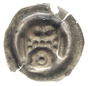 naśladownictwo brakteata z lat ok. 1257-1268, Brama zwieńczona krzyżem, w bramie kółko, 0.16 g, Paszk. N3b