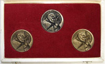 Jan Paweł II -komplet medali z piątego roku pont