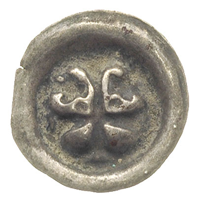 brakteat ok. 1317-1328, Krzyż łaciński, dwa krzyżyki w tle, 0.23 g, BRP Prusy T9.7
