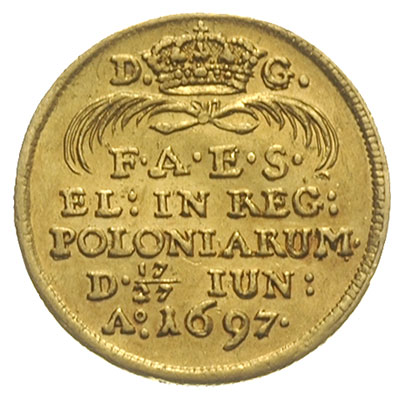 dukat koronacyjny 1697, Drezno, Aw: Napis pod koroną i gałązkami palmowymi, Rw: Ręka z szablą i napis PRO REGNO, złoto 3.44 g, Kahnt 247, Fr. 2830