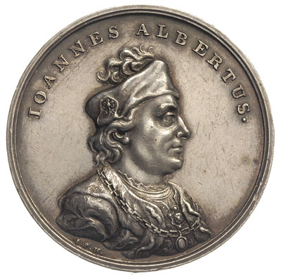 Jan Olbracht- medal ze świty królewskiej autorstwa J.F. Holzhaeussera 1780-1792, Aw: Popiersie w czapce w prawo i napis na ramieniu IOANNES ALBERTUS, Rw: Napis poziomy w dwunastu wierszach, srebro 39.73 g, 45 mm, Więcek 93, H-Cz. 3427 (R3), Racz.605, ładnie zachowany, patyna